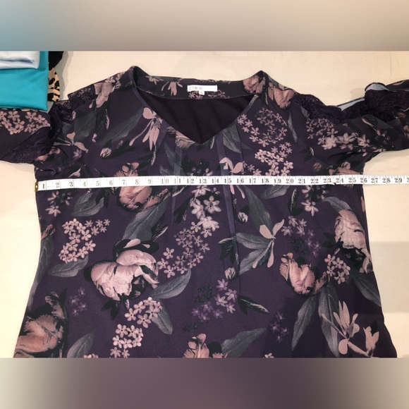CLEO | Purple Floral Blouse with Lace Detail on Sleeves: XXL - Picture 3 of 13